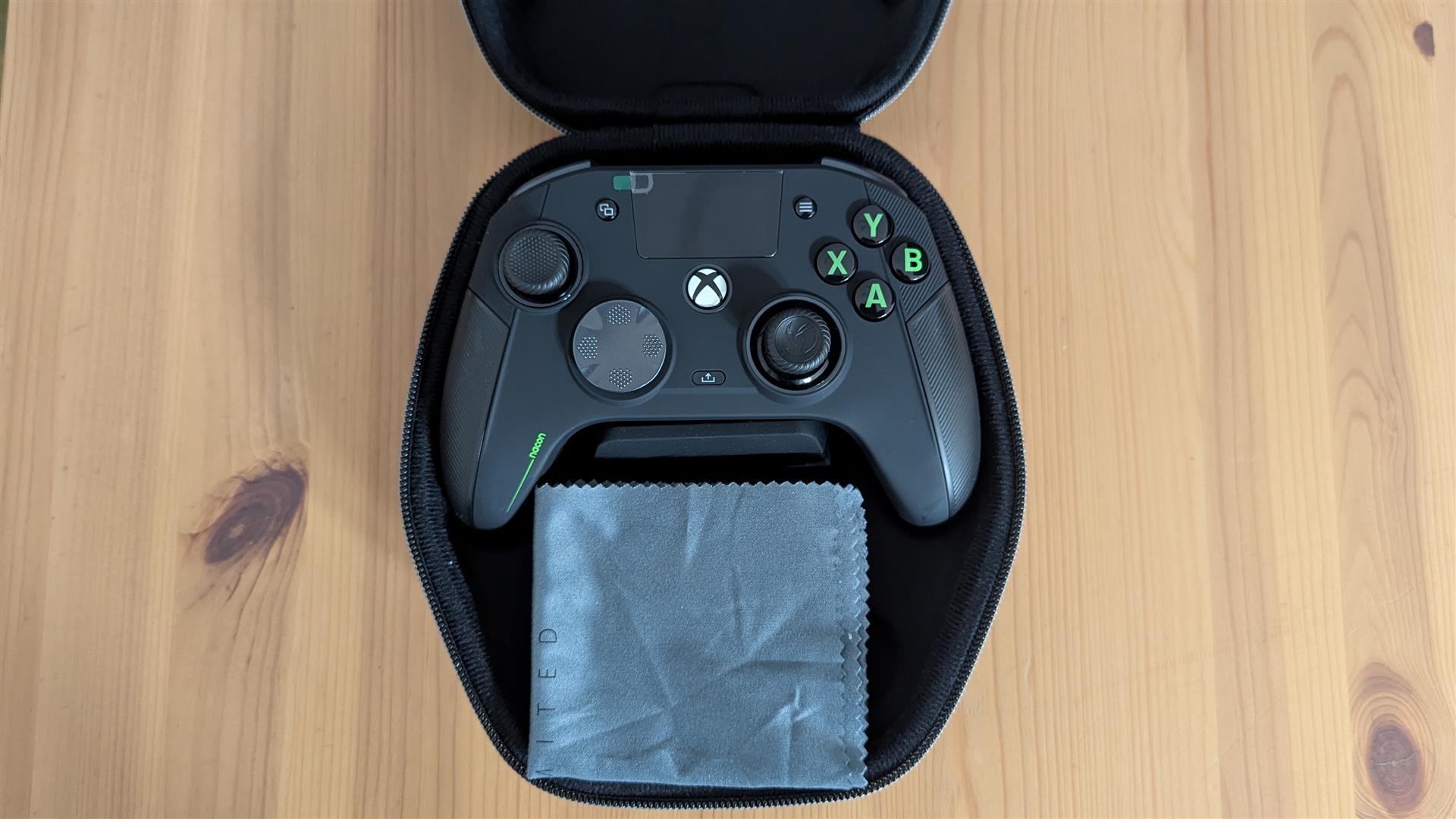 Nacon revolution x unlimited test 2 3 Nacon revolution x unlimited test 2 3